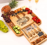 Exploring the Personalized Charcuterie Board Gifts Set
